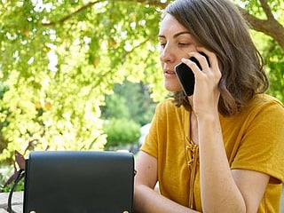 UAE: Free 24/7 Coronavirus consultations via video and voice calls