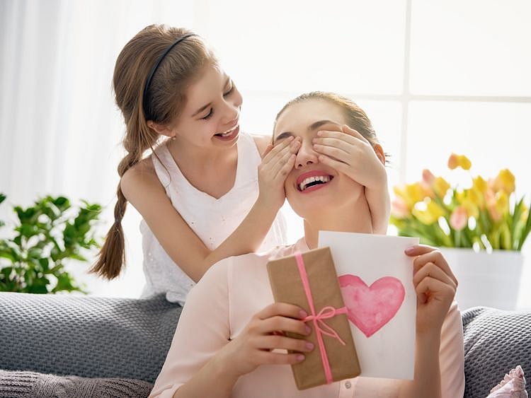 OPN 200320 Mother's day-1584694582477