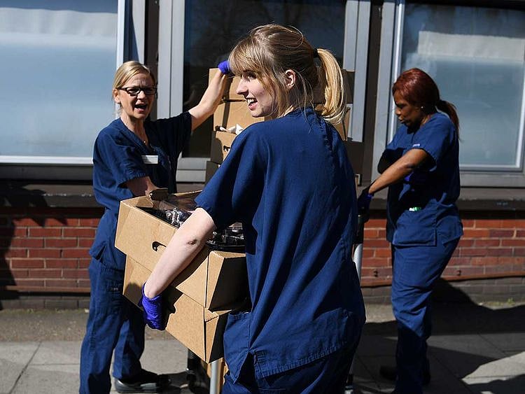 Volunteers London coronavirus
