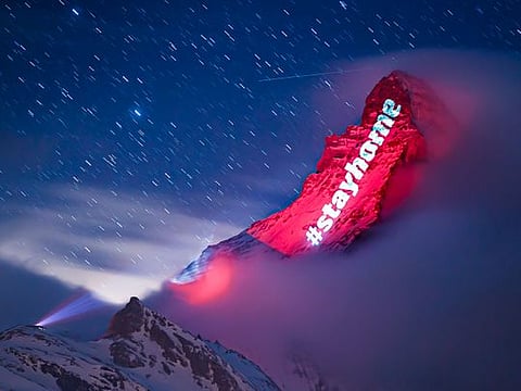 Coronavirus: Light show looks to bring hope in Switzerland