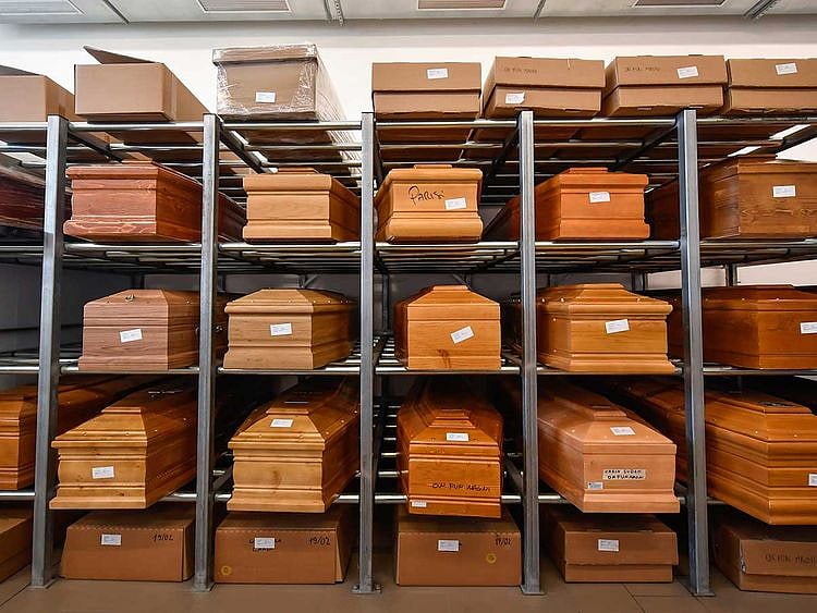 Italy coffins coronavirus