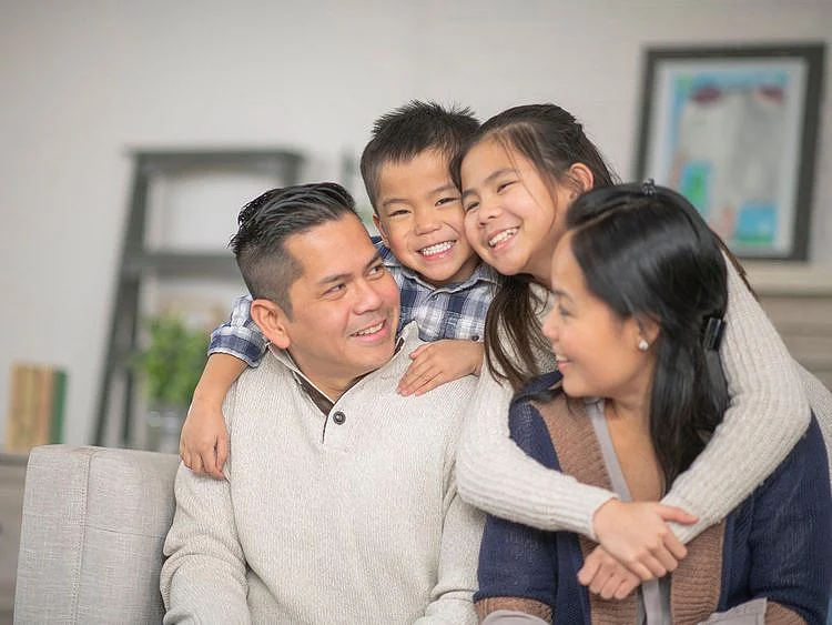 Filipino leaders enjoin OFWs to stay at home