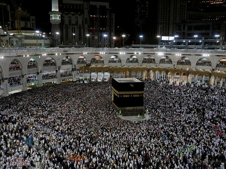Copy of 2020-03-31T174822Z_66680158_RC25VF9KG3EX_RTRMADP_3_HEALTH-CORONAVIRUS-SAUDI-HAJ-1585726522300