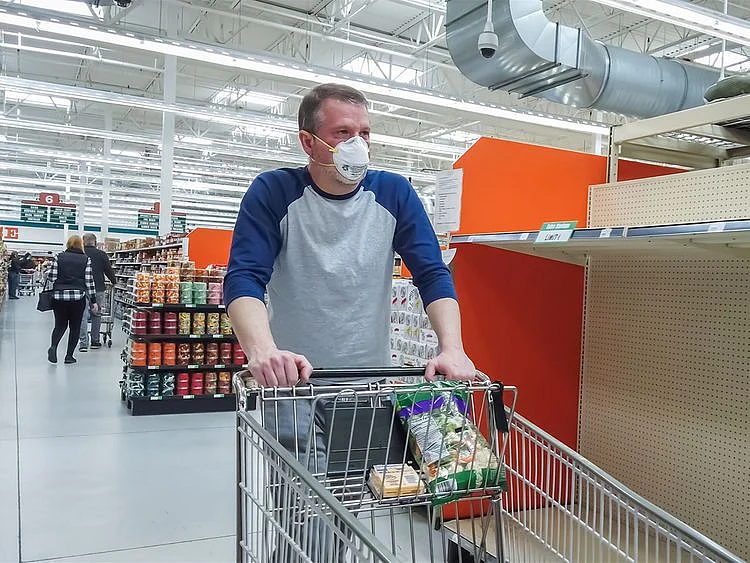 How to grocery shop safely during the COVID-19 pandemic