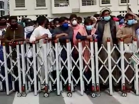 More than 25,000 Pakistanis have registered with their diplomatic missions in the UAE demanding to go back home after the flights were suspended due to coronavirus pandemic..