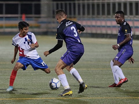 Juventus' Emmanuel Garcia in action with Real Madriz's Roger Trujillo, April 11, 2020.
