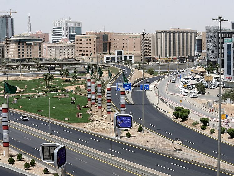 20200415_saudi_empty