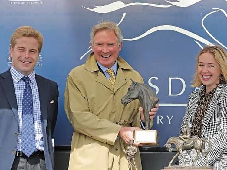 Shadwell Stud Director Richard Lancaster, centre