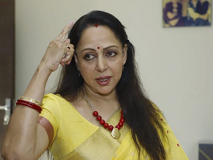 TAB 200418 Hema Malini-1587200843777