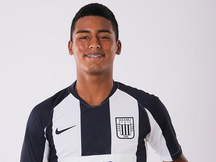  Kluiverth Aguilar