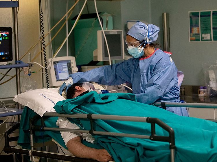 Virus_Outbreak_Italy_Lifesavers_Photo_Gallery_29243