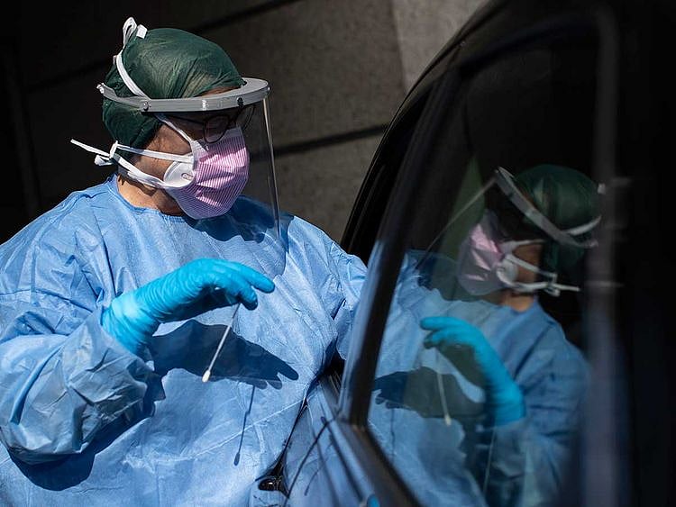 Spain health worker