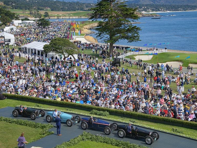 Auto pebble beach
