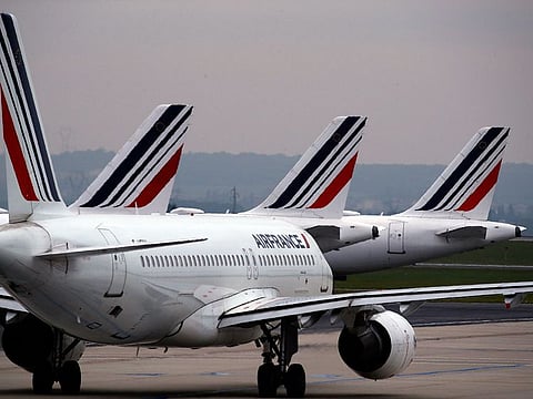 The Air France-KLM combo gets a line to government support, while others are waiting on the sidelines. 