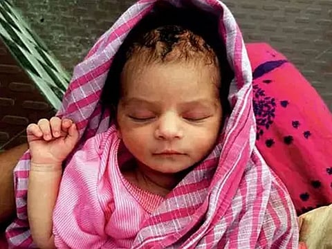 A photo of the abandoned baby was shared by tweeps in India