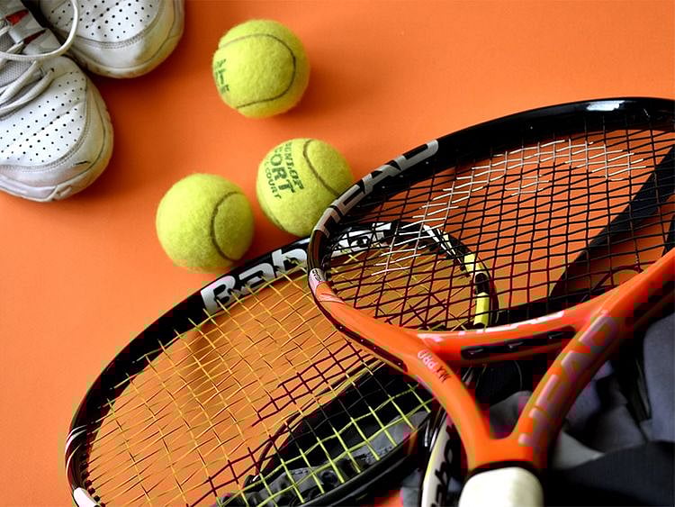 Tennis racket