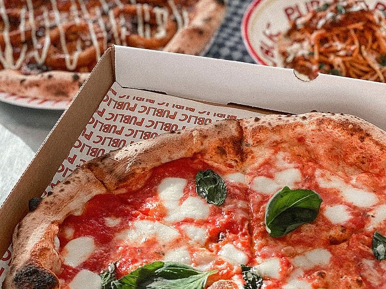 Pizza Public