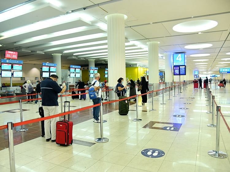 Social distancing at Dubai International