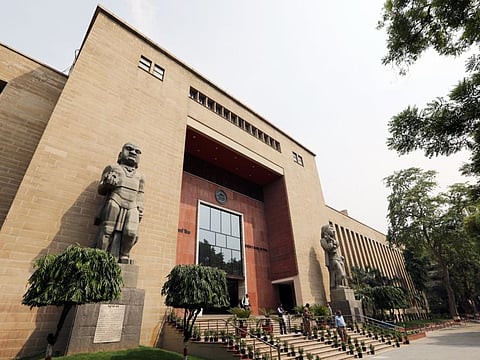 The Reserve Bank of India (RBI) regional office stands in New Delhi, India, Monday, July 8, 2019. India's central bank governor Shaktikanta Das praised the federal government’s efforts to rein in the fiscal deficit, saying it would help avoid crowding out private investment. Photographer: T. Narayan/Bloomberg