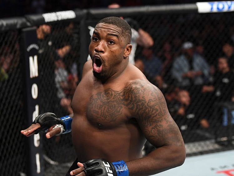 Walt Harris makes his return to the UFC Octagon