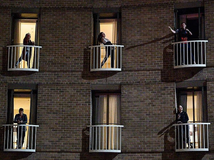 Hotel guests in quarantine Australia