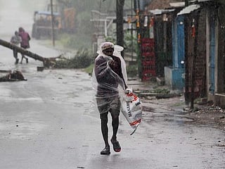 Amphan: Strongest cyclone in over a decade slams into India, Bangladesh