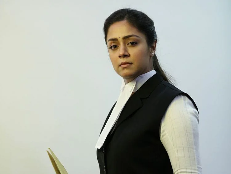 TAB 200517 Jyotika as lawyer Venba in Pon Magal Vandhal-resized 3-1590558755647