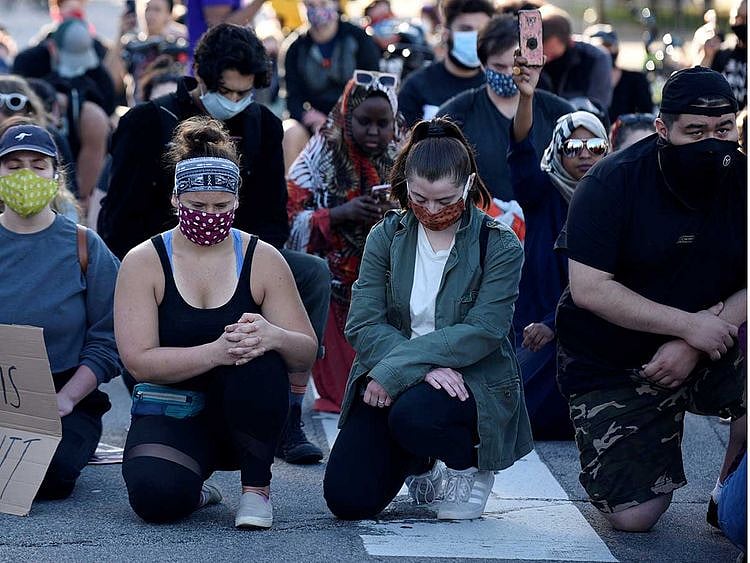 OPN_US-police-attack