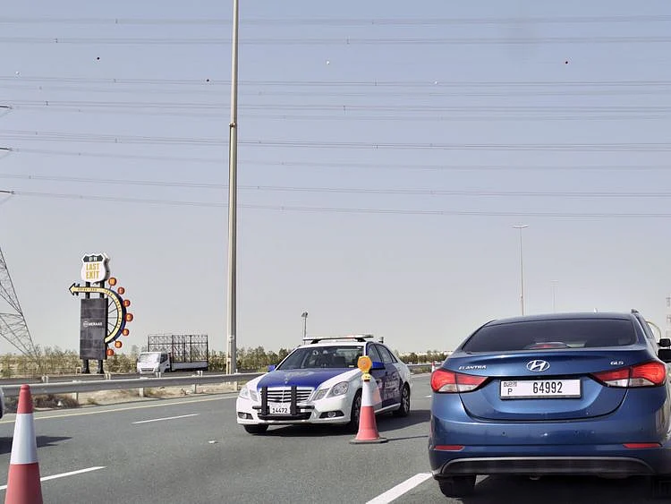 Copy of NAT 200602 Abu Dhabi Road Block CE008 [1]-1591101860258