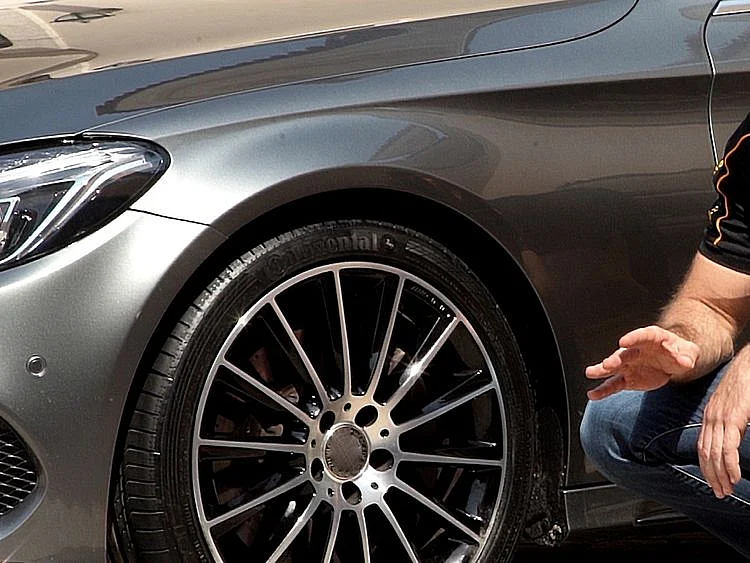 Car tyre