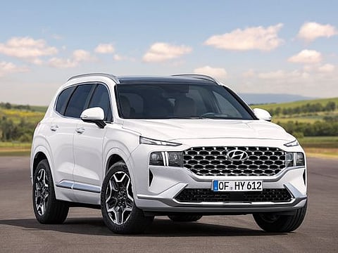 Hyundai reveals the redesigned 2021 Santa Fe SUV