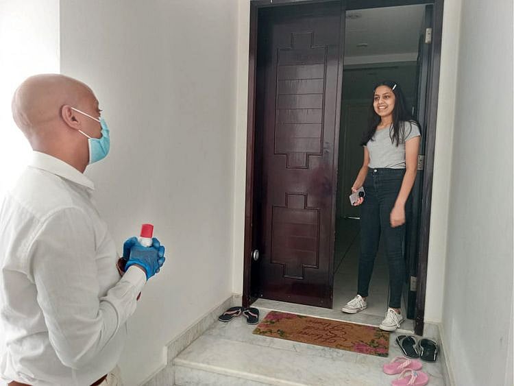 NAT EC_Graduating Students Drive_3-1592126466682