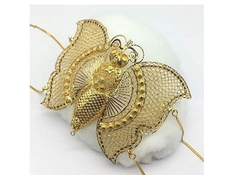 Gold mask