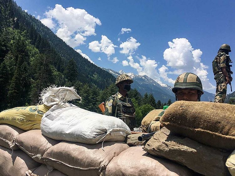 Indian Border Security Force (BSF) soldiers China border Gagangir Leh