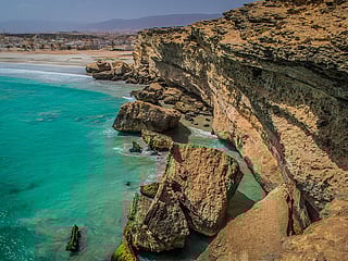 Planning a road trip from the UAE to Oman? Learn everything you need to know about visa-on-arrival eligibility, required documents, car insurance options, border crossing tips, and costs to ensure a smooth and stress-free journey. 