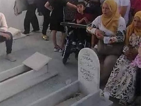 Video of wedding in cemetery goes viral