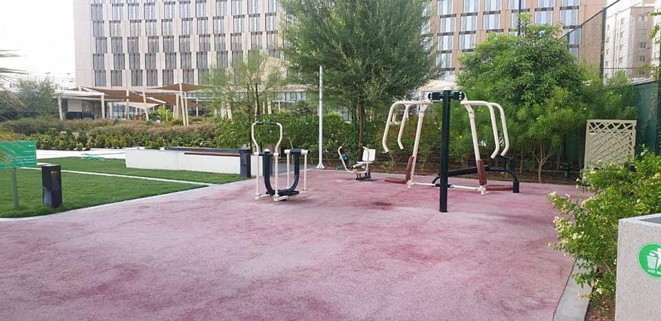 REG 200706 OMAN common gym equipment outdoor-1594029447980