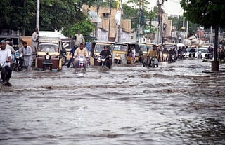 7 killed in season's first monsoon rain in Karachi