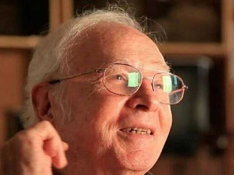 Veteran Egyptian choreographer, dancer and actor Mahmoud Reda, who made history in folk dances, died Friday, July 10, 2020.