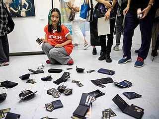 Up for grabs: Tokyo art exhibit invites theft