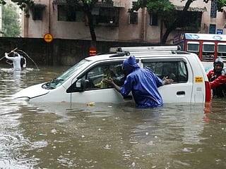 Photos: Rain lashes Mumbai for third straight day