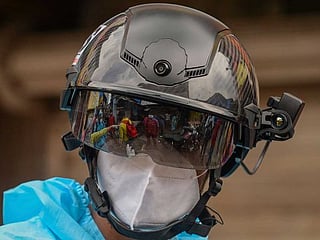 Mumbai deploys 'smart helmets' to screen for COVID-19