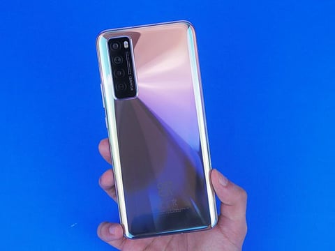 Say hello to the Huawei nova 7 5G smartphone! 