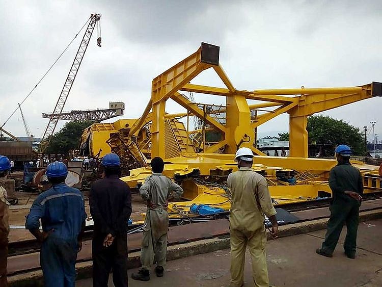  crane collapsed at the Hindustan Shipyard Limited in Visakhapatnam 