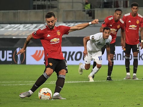 Manchester United's Bruno Fernandes scores.