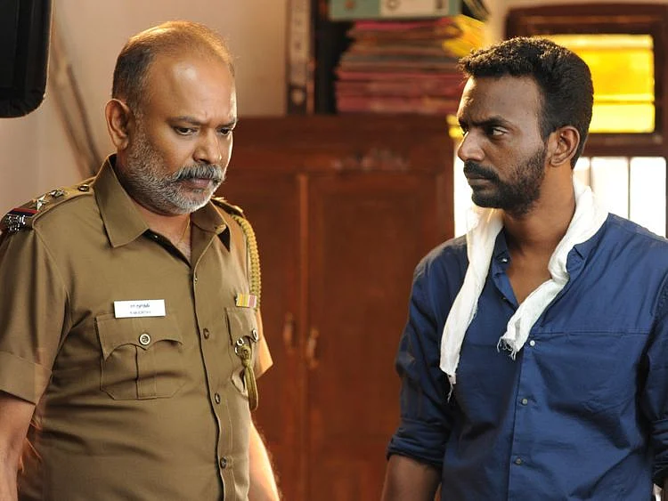 Director SG Charles directing Venkat Prabhu on the sets of Johaar-1597218144872