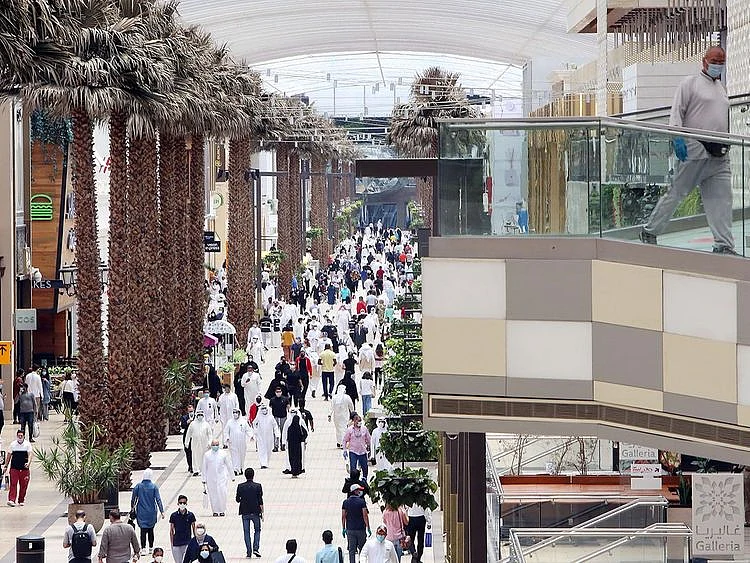 Stock Kuwait shopping mall