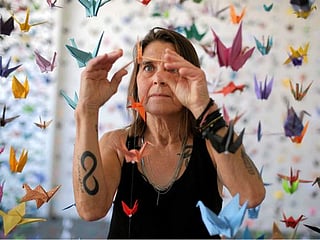 Los Angeles artist creates origami crane memorial for COVID-19 victims 