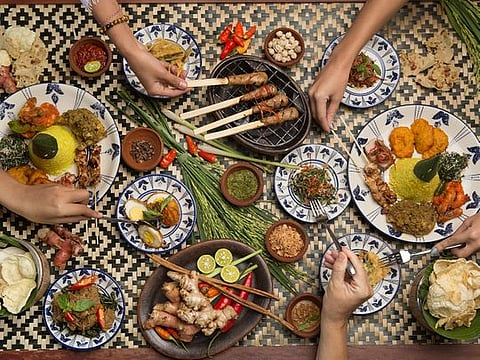 There are strong parallels between Chinese and Indonesian cuisine, with the latter typically less sweet and more spicy