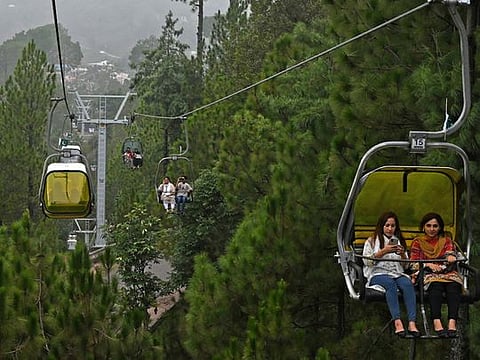 In Pictures: Pakistan tourists flock to major spots